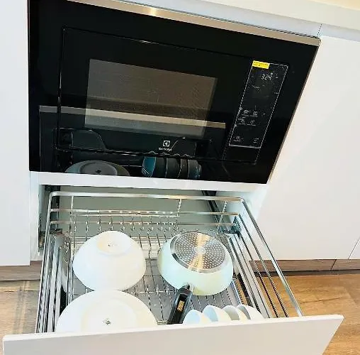 Appartement A La Carte 2pn View Truc Dien Bien 2br Front Sea View 正面海景两卧室 *